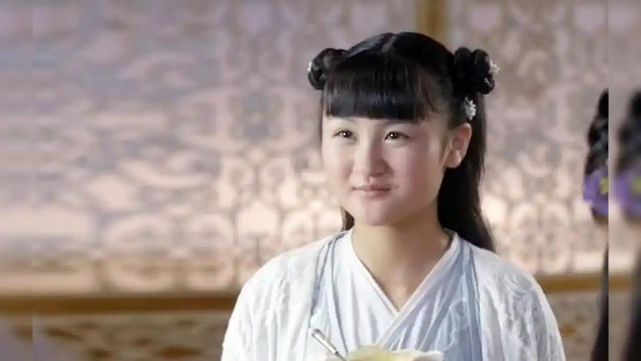 还记得《花千骨》里的幽若吗?如今她变瘦变美颜值直追赵丽颖啦!