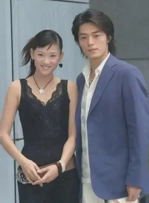 陈乔恩过年胖五公斤同一件衣服对比明显备孕两年一直怀不上