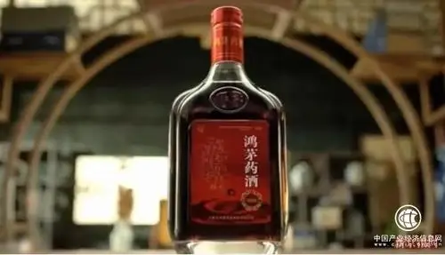 图片来自新京报网鸿茅药酒拿了个奖,却也招来了黑;中药协颁了个奖