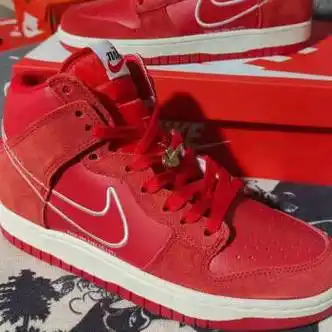 宾耐春夏aj男女鞋sb dunklow全红高帮板鞋高颜值潮流帅气限量版 红色