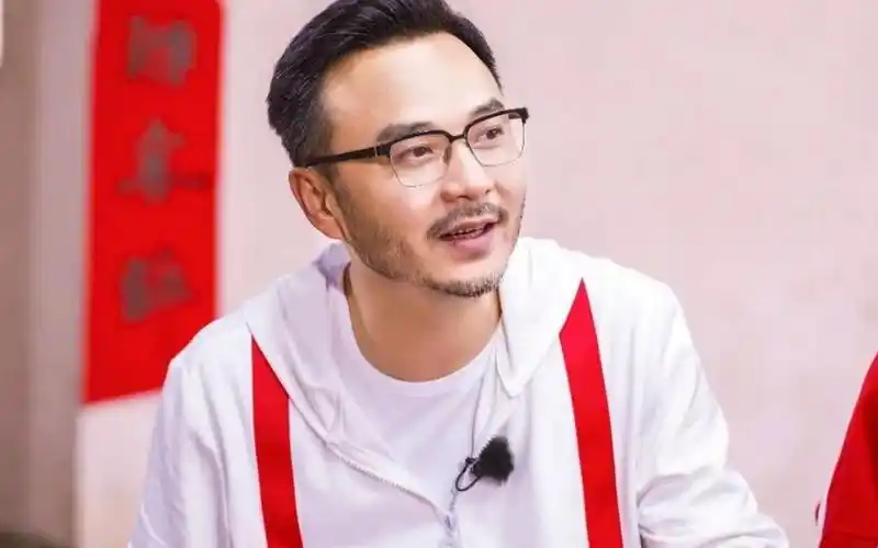 主持人汪涵陷代言纠纷案,起诉曾代言品牌,索赔金额高达千万