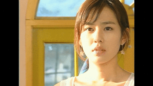 夏日香气孙艺珍gif动图_动态图_表情包下载_soogif