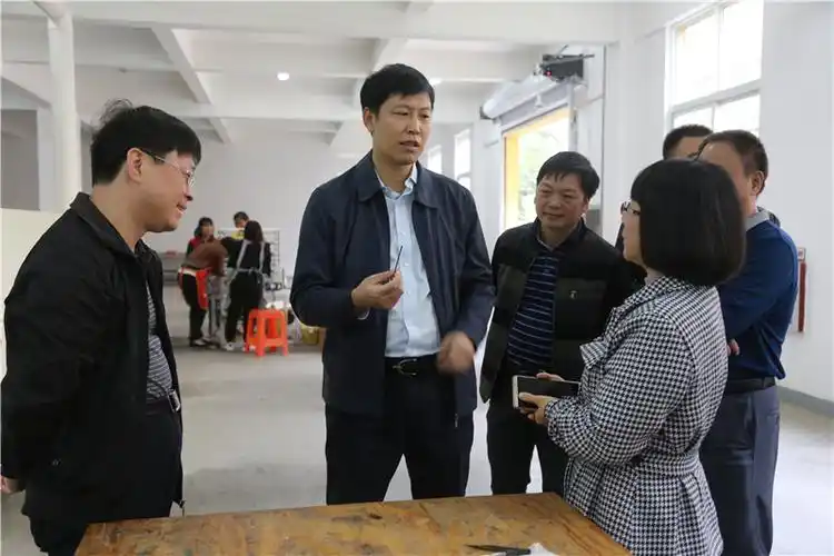 县长陈显卿实地督查推动重点工作