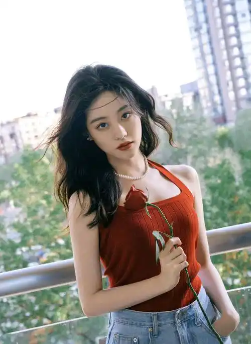 女明星祝绪丹时尚写真:天生丽质,艳若桃李_写真_天生丽质_时尚