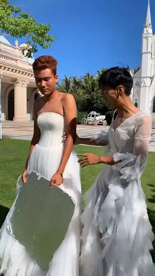 男生穿婚纱是什么感觉的?#摄影