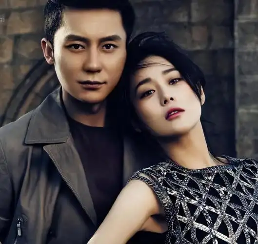 在一次饭局上,同样不温不火的李晨走进来张馨予的世界.