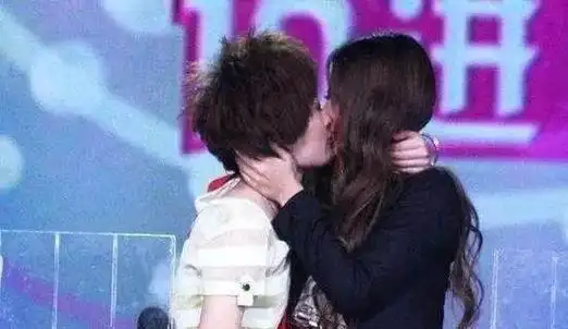 曾轶可走到今天,该怪谁呢?