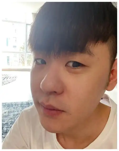 张云雷晒全身照暗示经历四个阶段劫后重生要怎么走好看呀