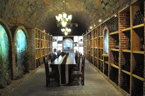 走入云南红酒庄