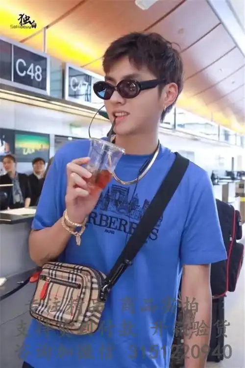 顶级高仿burberry单肩斜挎包40743481吴亦凡同款vintage格纹拼皮革斜