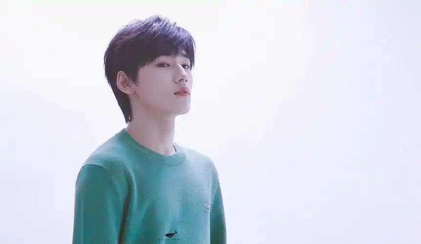 有没有宋亚轩的壁纸