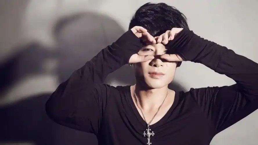 好听的歌曲《陈雅森 - 我的快乐就是想你 (dj伟然版)》您值得一听