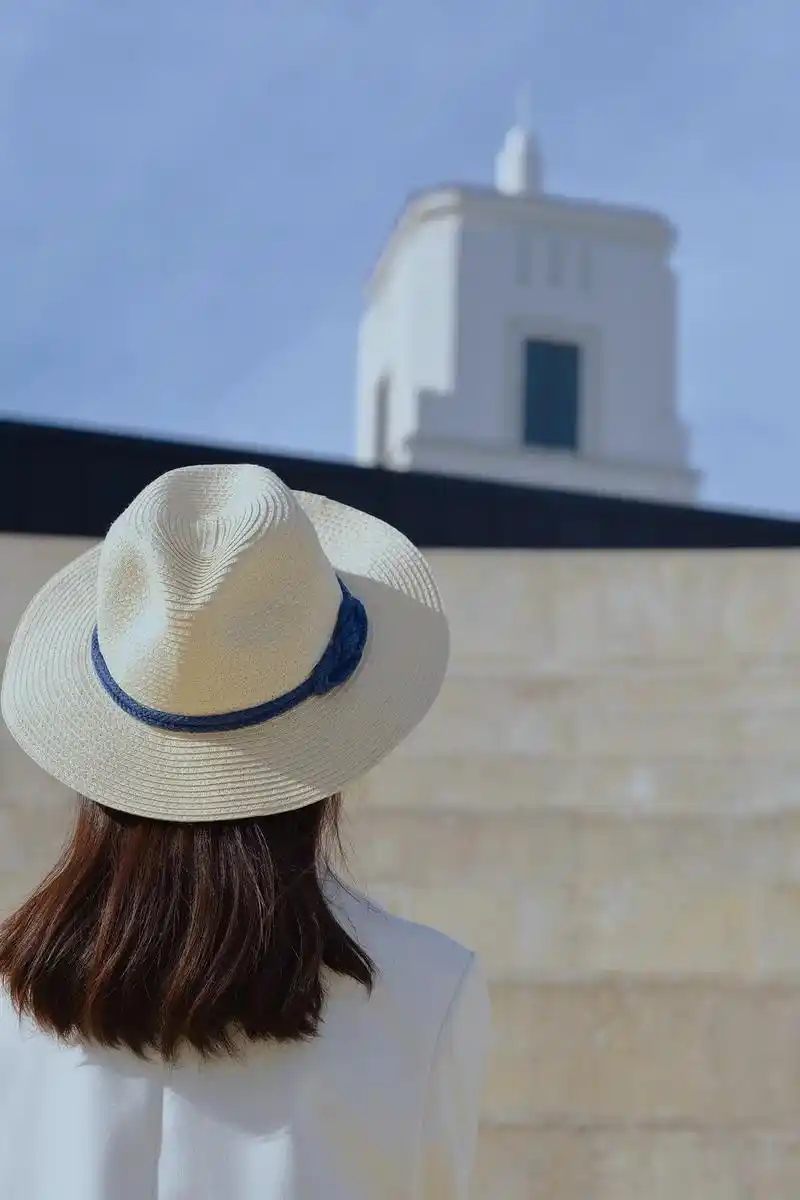 是一个人包场的快乐啊!阿那亚拍照92.还是那句话,阳光晴好的 - 抖音