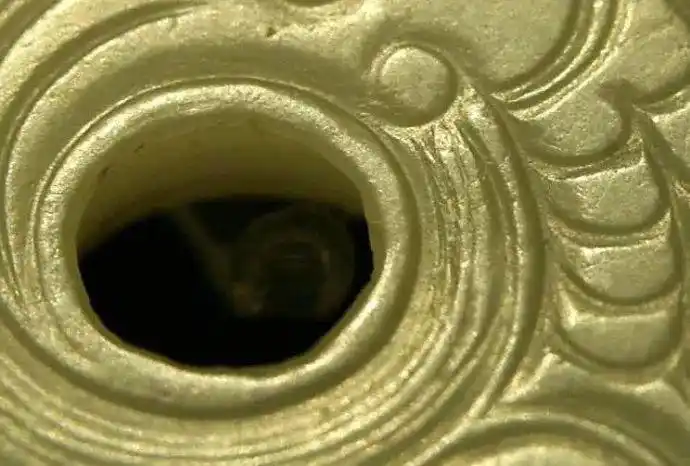 细节鉴别真伪高古玉阴线痕迹