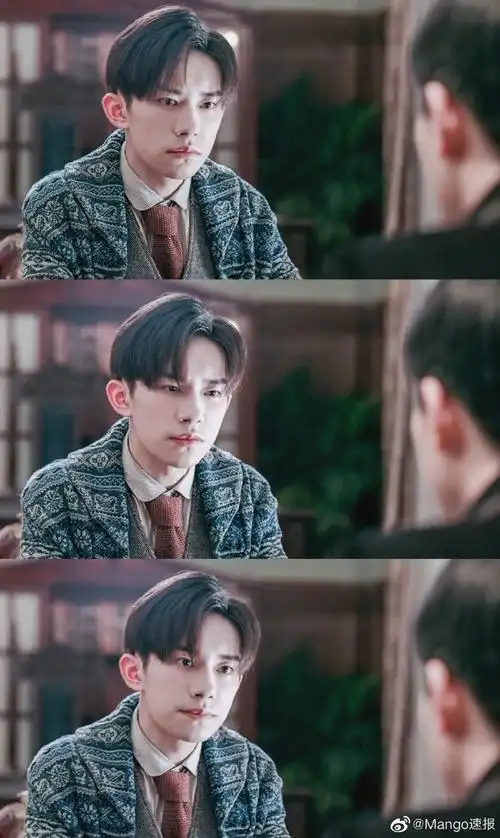 易烊千玺领带毛衣造型#《热血同行》更新,帅气易军官归来!