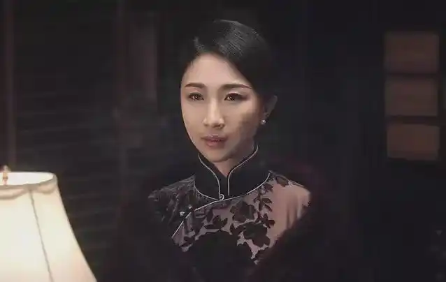 翻看王骏迪的表演履历,我们不难发现,她从不考虑做主演,反而是从配角