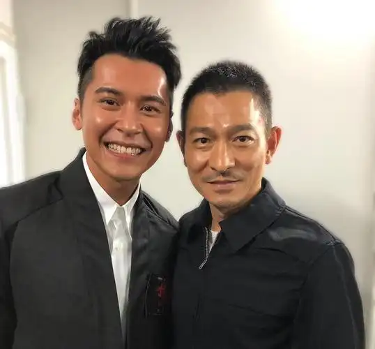 6岁刘向蕙上小学后压力变大,刘德华近照憔悴消瘦让人心疼_华仔