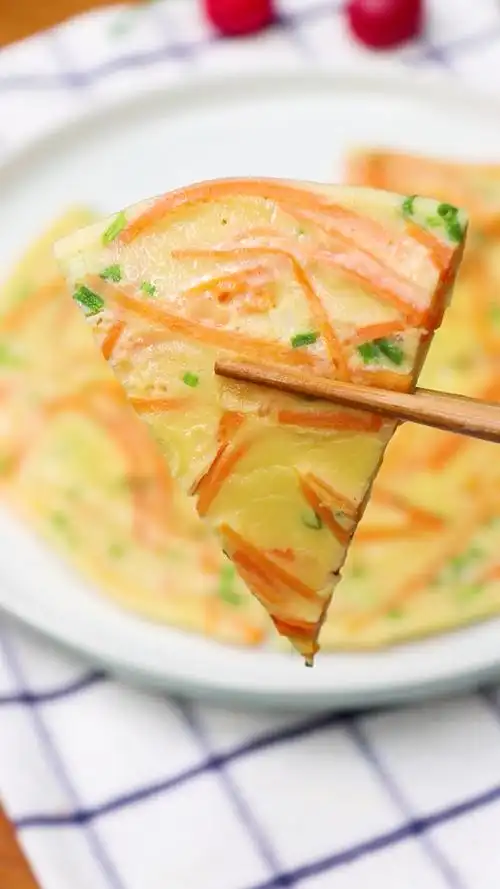 美食#好吃的鸡蛋煎饼,小孩也爱吃!