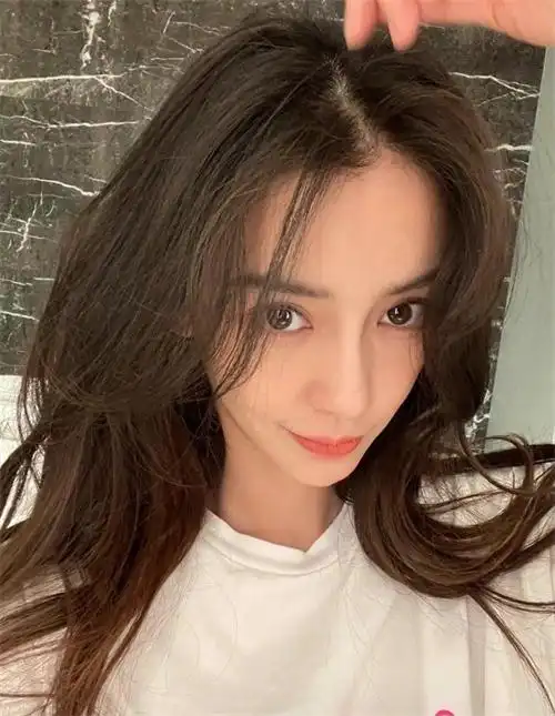 杨颖素颜照盘点_揭秘杨颖素颜是什么样子-窝窝摄影网