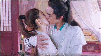 和赵丽颖拍吻戏,陈伟霆霸道,张翰强吻,他却能让颖宝主动!