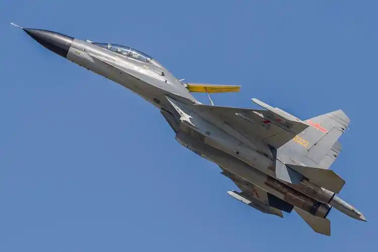 歼11bs战斗机资料图2