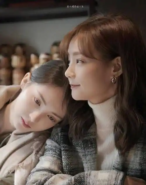 娱乐再见"真闺蜜情",金晨被造谣"恋情",李一桐发文显女友力_友谊_友情