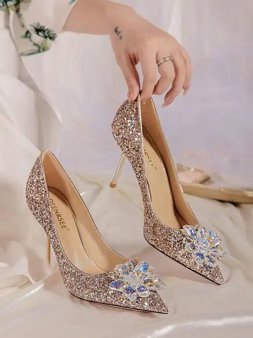 水晶细跟高跟鞋婚鞋女法式高跟鞋婚鞋秀禾婚纱两穿夏季女小众感新娘鞋