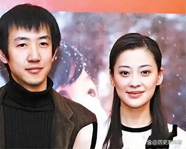 演员李小冉,40岁苦尽甜来,5个亿随便花,被丈夫宠成宝