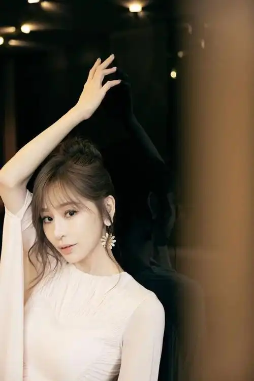 王心凌开唱2万张门票瞬间售罄,开心晒冻龄靓样