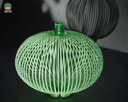 废饮料瓶儿童手工交通工具制作(塑料瓶废物利用手工制作大全图解)