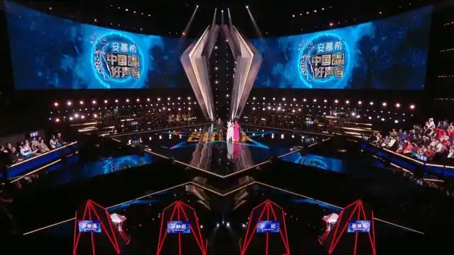 中国好声音总决赛巅峰之夜,ek打造光芒万丈舞台现场