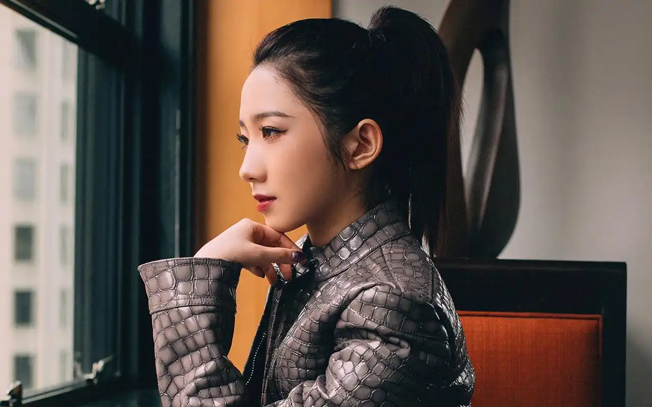 孟美岐高清电脑桌面壁纸图片