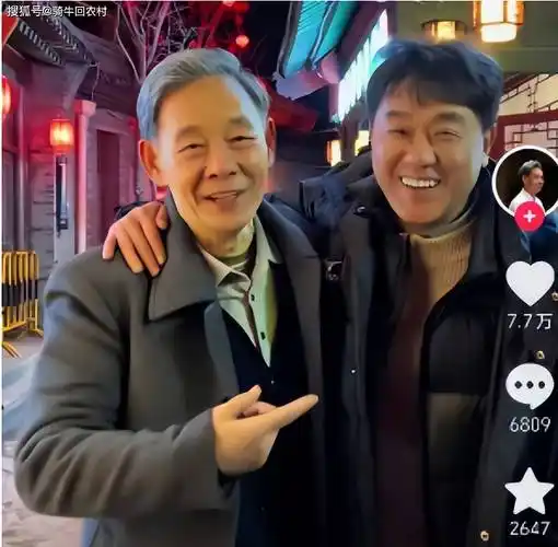 何冰:38岁才第一次演男主,娶同桌做老婆,为何结婚几十年0绯闻_李海洋