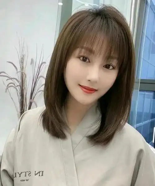 女人30岁别烫羊毛卷,太老气,有这10几款就够了插图5