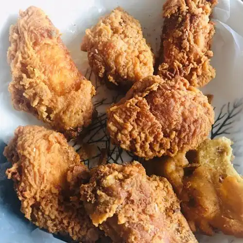 外酥里嫩的炸鸡翅