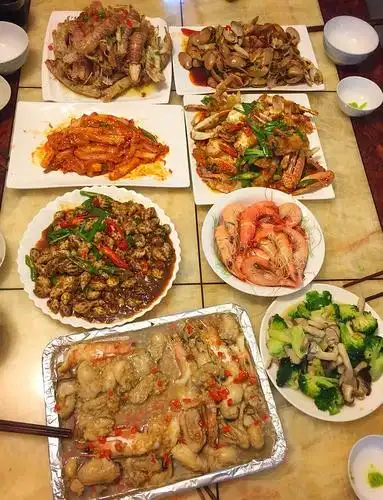 晚上朋友来吃饭,幸好有闺蜜搭把手,不然真真是累.