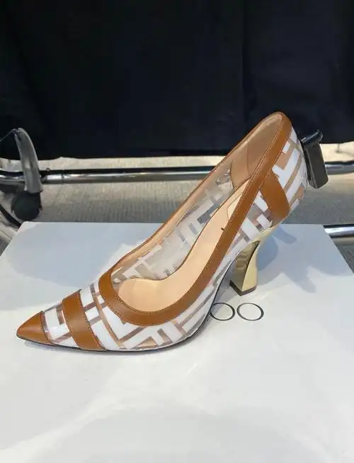 fendi白色logo高跟鞋女鞋
