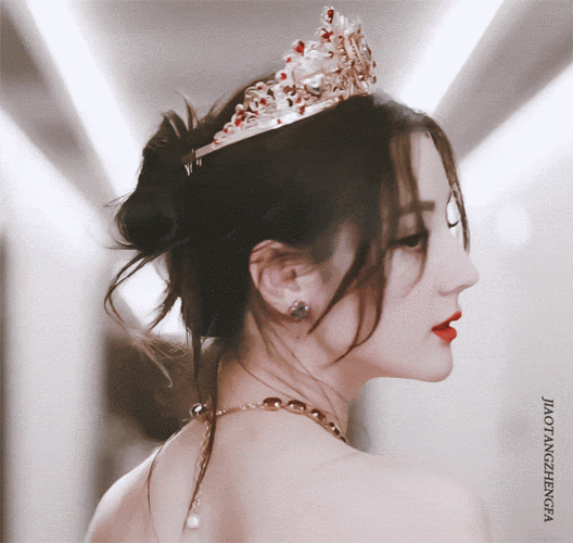 回眸一笑百媚生 迪丽热巴绝美回眸杀合集分享