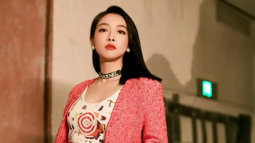 图集:分享大明星宋茜的高清壁纸,赶紧收藏吧!