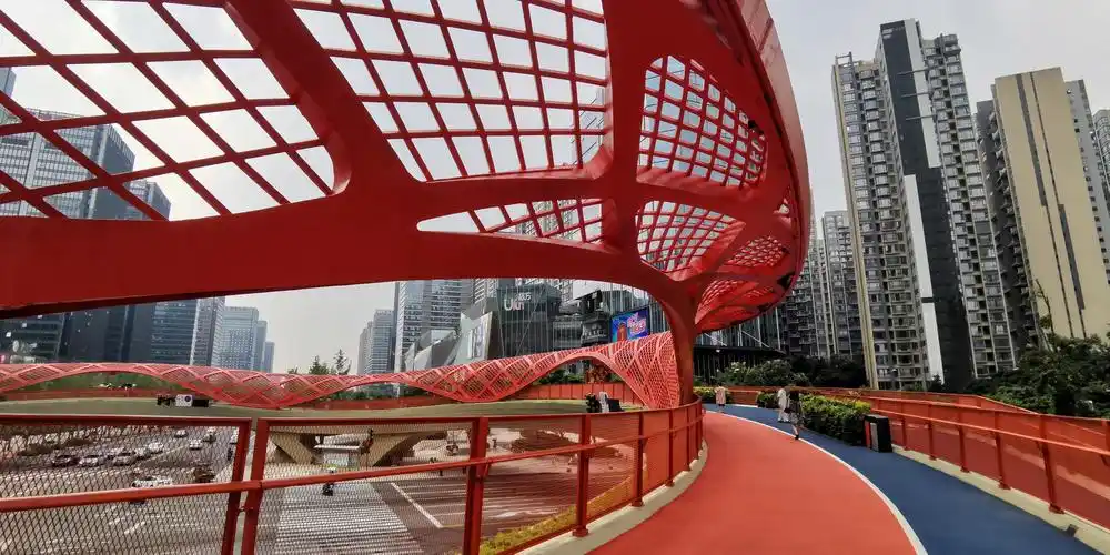 网红打卡地—交子过街天桥