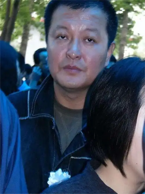 64岁倪萍先后有过4任男友,再看看现任丈夫,简直就是天差地别