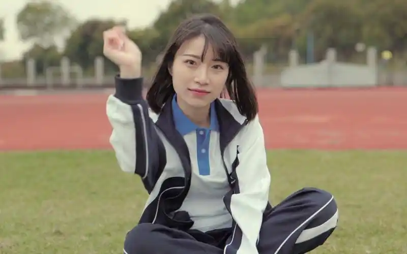 【4k】松下s5色彩边走边拍 电影感深圳校服 祈爷 阴天 泡面 干饭 运动