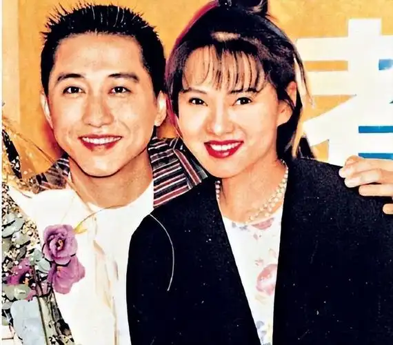 回顾伊能静离开庾澄庆嫁给秦昊这个选择到底有多值