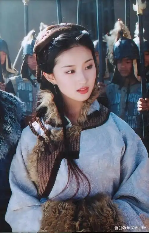 刘亦菲《天龙八部》变身王语嫣,5套服装美翻天!你喜欢她的装扮吗