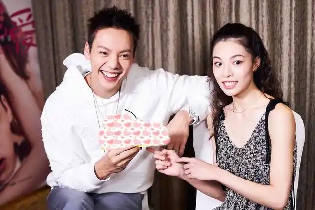 原创宠爱最新预告出炉陈伟霆钟楚曦cp感十足网友太甜了