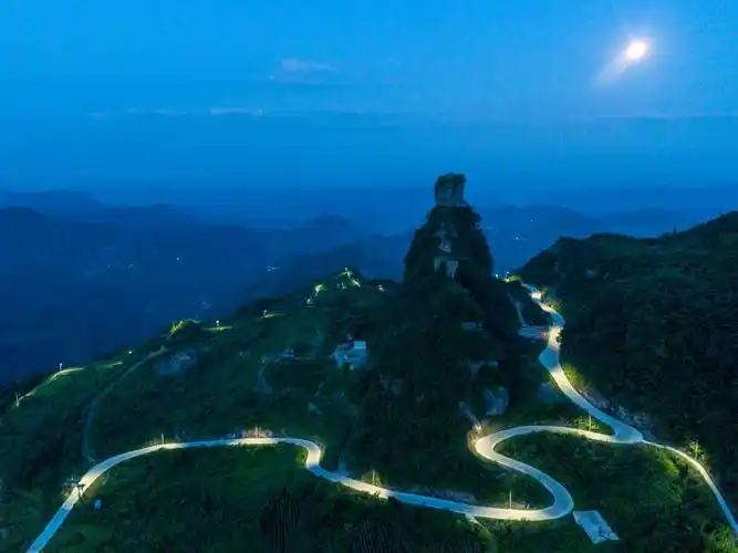 陈德麟《石钟山夜景》