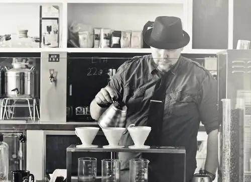 手冲咖啡细节能看穿男人是体贴型还是冷酷型?妹子们看好就收了吧