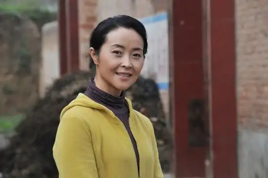 《人民》淳朴好女人方晓莉"贿赂"沙书记张丰毅