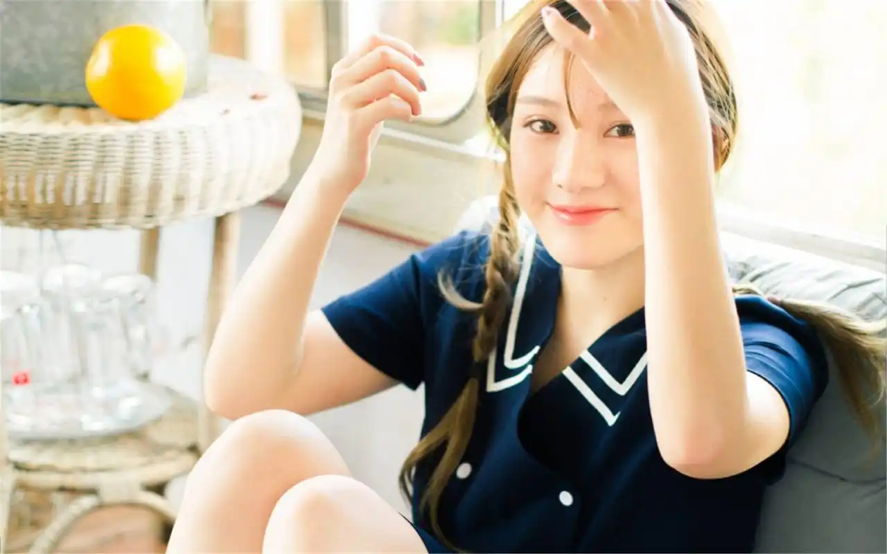 绮里嘉ula大红高清火辣写真ipad4壁纸高清大图预览其它尺寸_美女壁纸