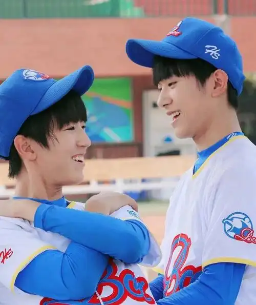 邬童班小松09伊柯78